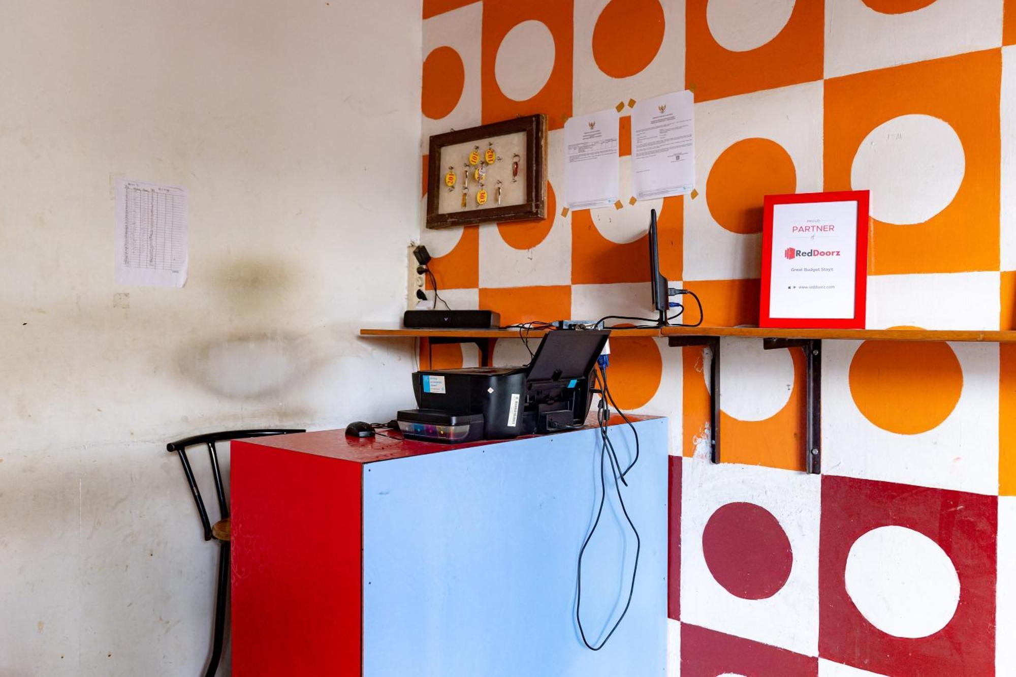 Reddoorz Near Rsud Dr Pringadi Medan 3 Hotell Exteriör bild